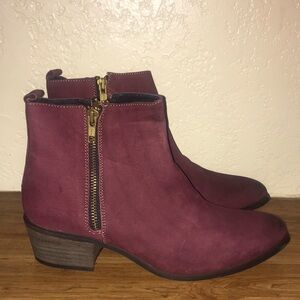 Steve Madden Neovista Women's Wine Leather Ankle Boots Size 8